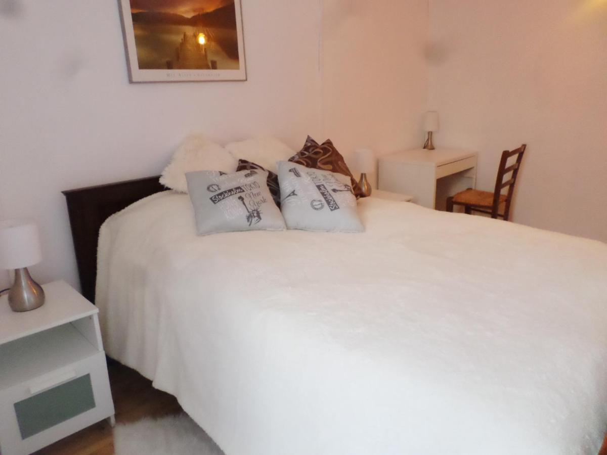 Les Marronniers Bed & Breakfast La Chapelle-sous-Brancion Eksteriør bilde