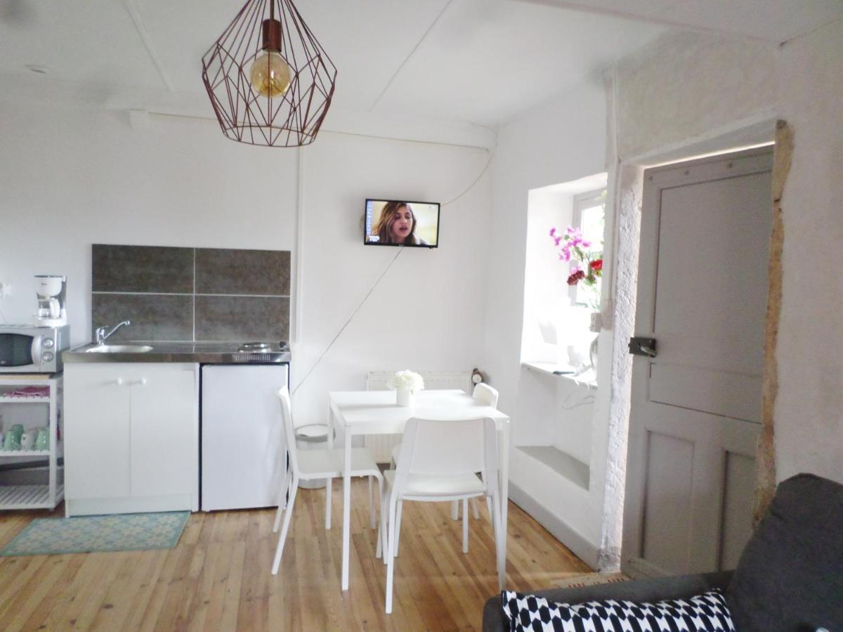 Les Marronniers Bed & Breakfast La Chapelle-sous-Brancion Eksteriør bilde